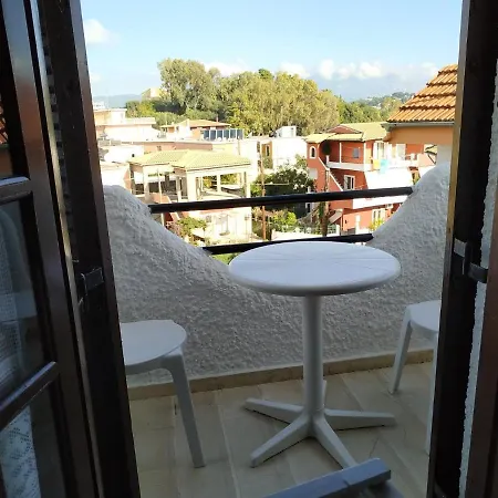 Nancy's 2 Hotel Gouvia